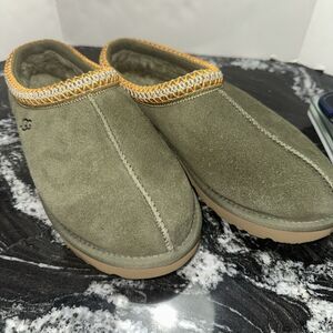 UGG Size 11 Women's Tasman Slipper Shoes Style 5955 Gently Worn Used Burnt Olive
